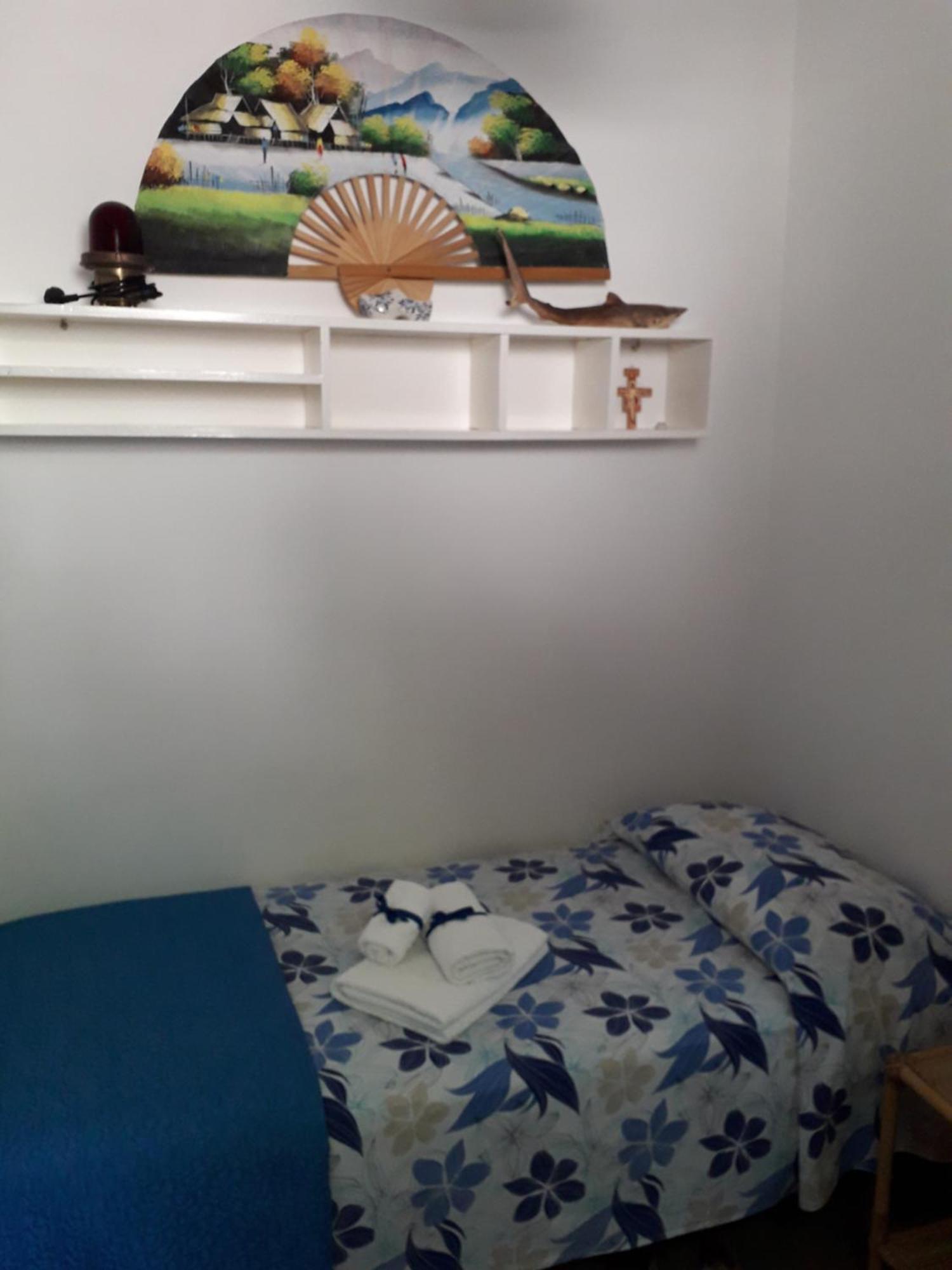 Marina Marittima Quarto foto